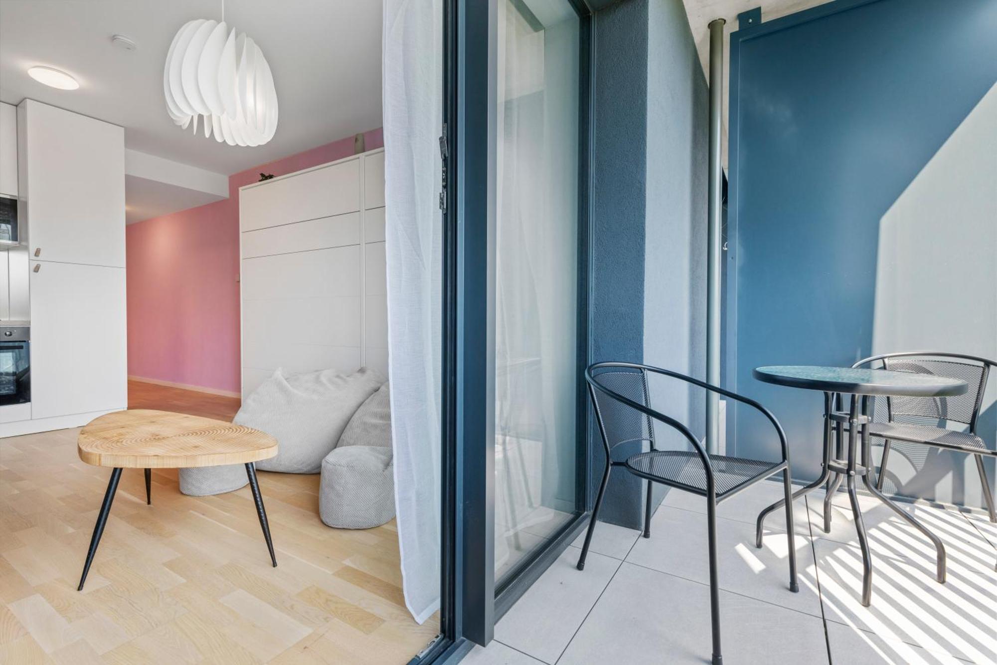Lam Lavender - Free Parking Apartment Братислава Екстериор снимка