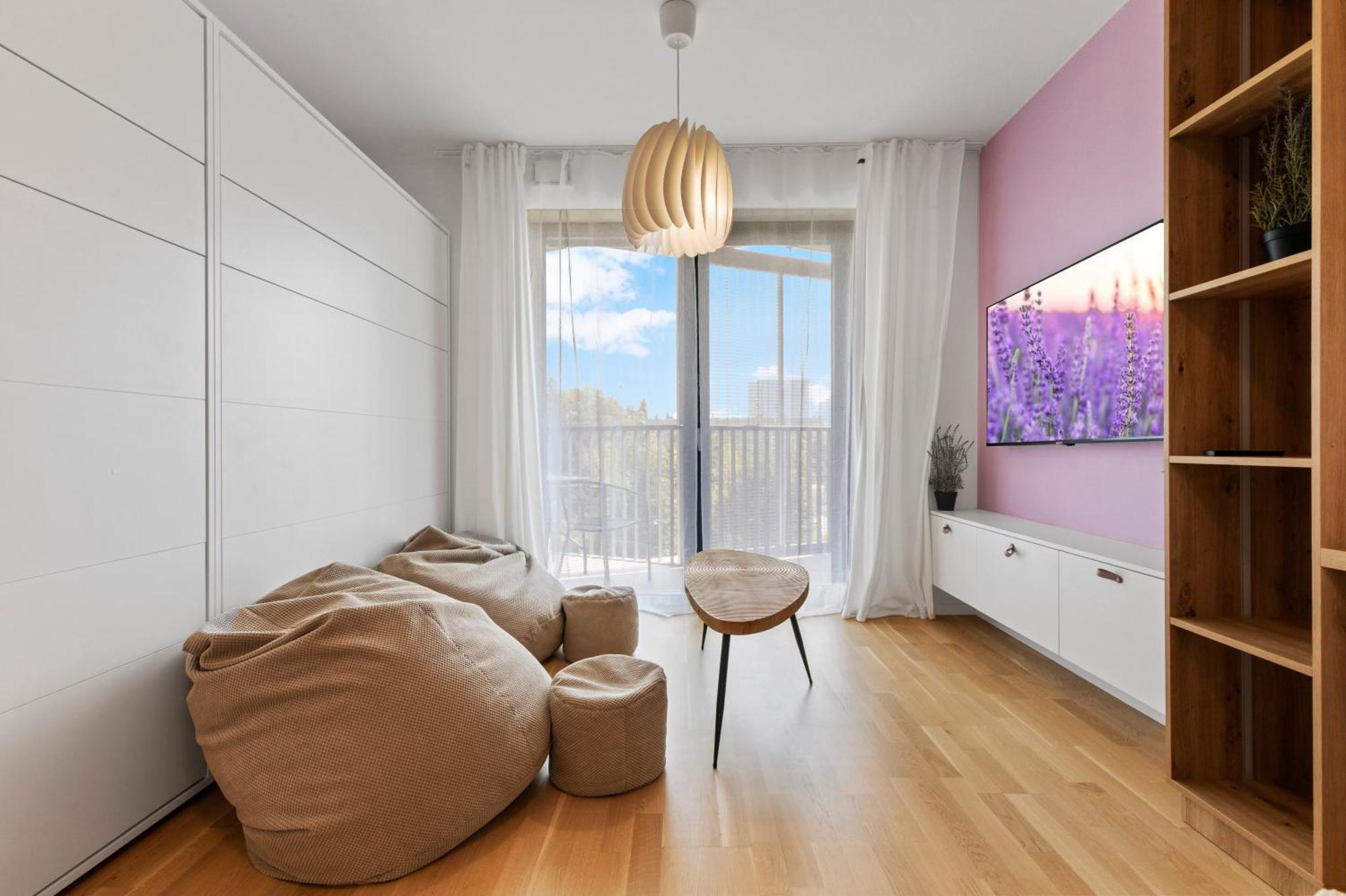 Lam Lavender - Free Parking Apartment Братислава Екстериор снимка